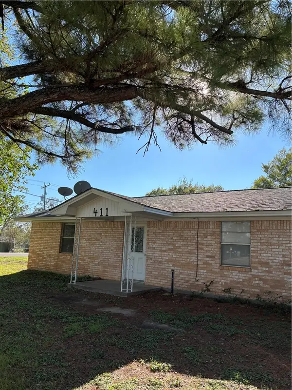 411 Hickory, Calvert, TX 77837