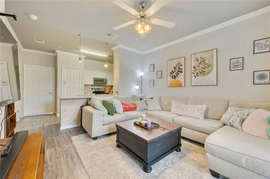 1198 Jones Butler #1305, College Station, TX 77840 - Image #2