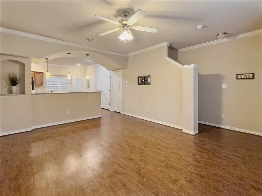 1198 Jones Butler Road #1105, College Station, TX 77840 - Image #3