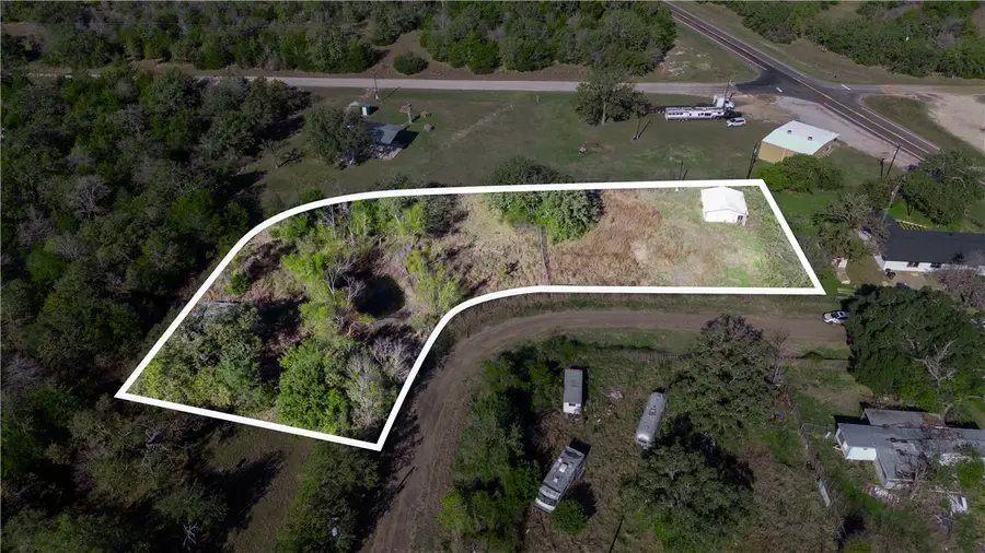 106 Shady Oaks Lane, Somerville, TX 77879 - Image #3