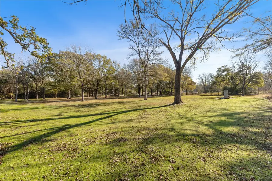 2205 Mallard Drive, Caldwell, TX 77836 - Image #2