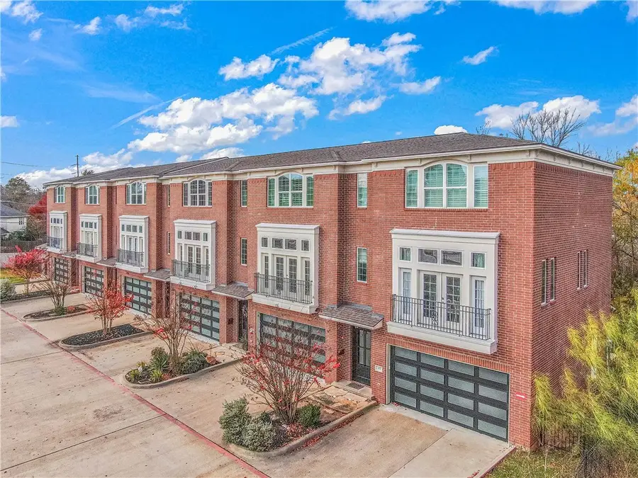 206 Tarrow Street, Bryan College Station, TX 77840 - Image #2