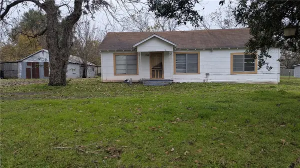 510 W Hunt Street, Bremond, TX 76629