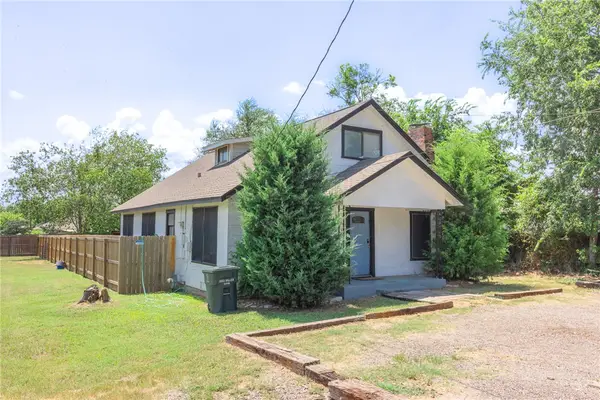 1902 Miller Avenue, Bryan, TX 77801