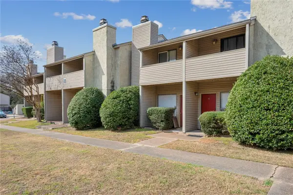 1902 Dartmouth #M-6, College Station, TX 77840