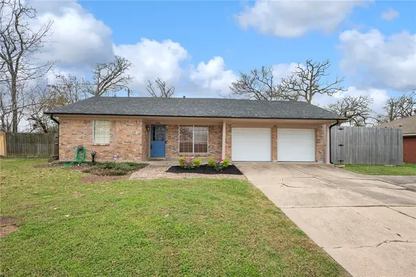 1220 Berkeley, College Station, TX 77840