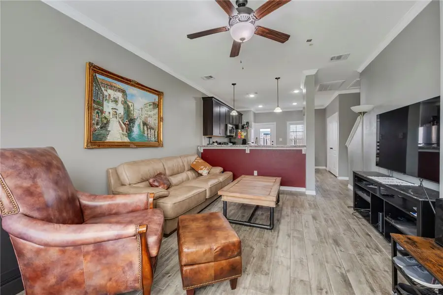 301 Southwest Parkway #330, College Station, TX 77840-5147 - Image #2