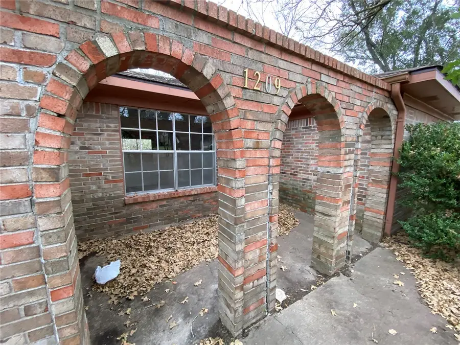 1209 Berkeley Street, College Station, TX 77840 - Image #3