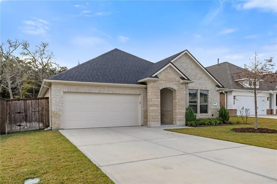 1614 Briscoe Manor Court, College Station, TX 77845 - Image #2