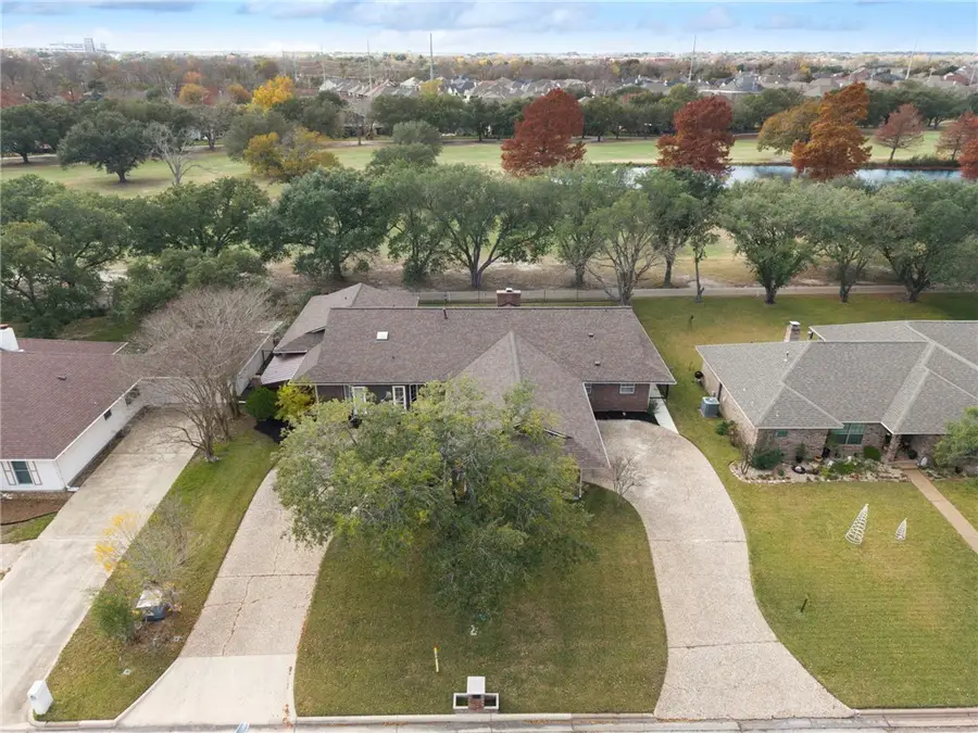 2354 W Briargate Drive, Bryan, TX 77802 - Image #2