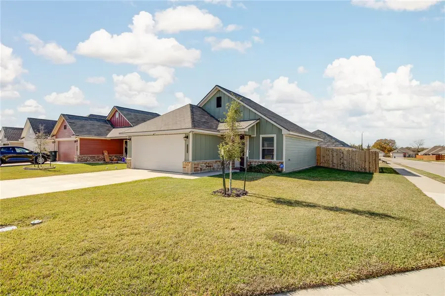 2799 Messenger Way, Bryan, TX 77803 - Image #2
