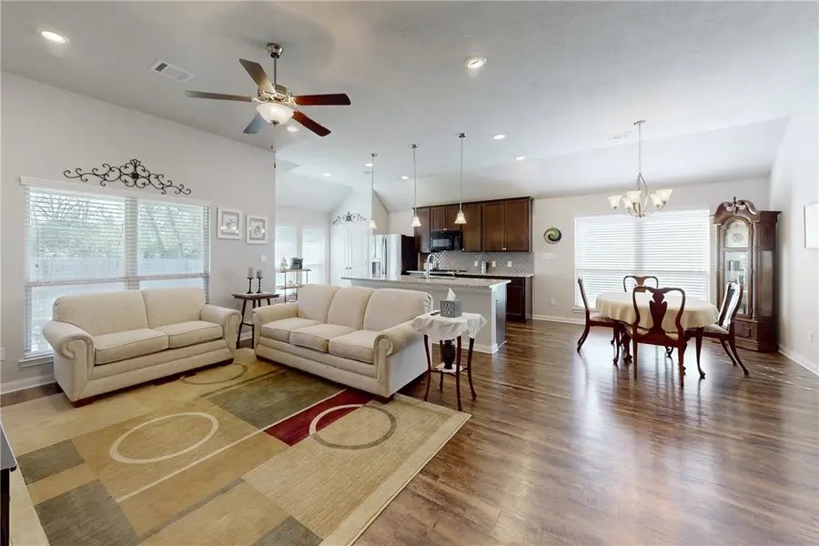 2109 Stubbs Drive, Bryan, TX 77807 - Image #3