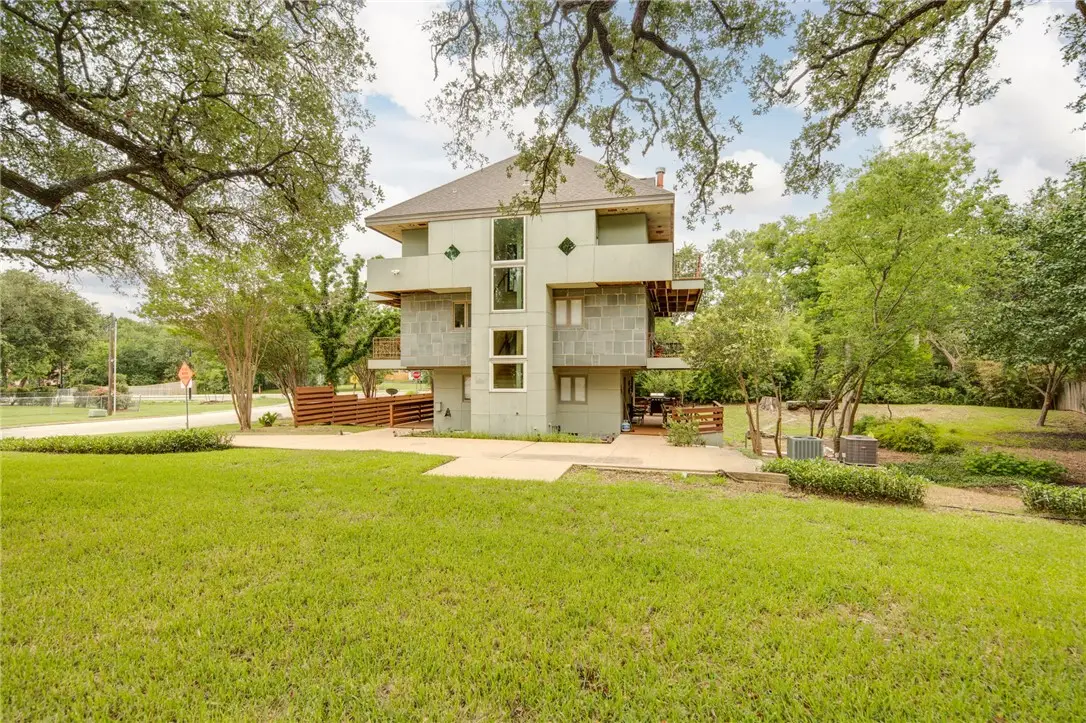 1015 E 24th Street, Bryan, TX 77803 - Image #1