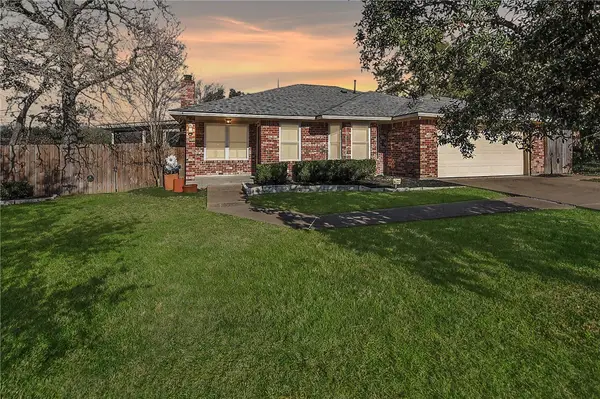 3601 Brighton Drive, Bryan, TX 77802