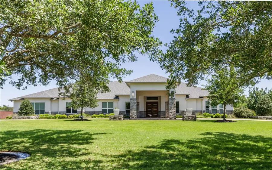 4718 Miramont Circle, Bryan, TX 77802 - Image #3