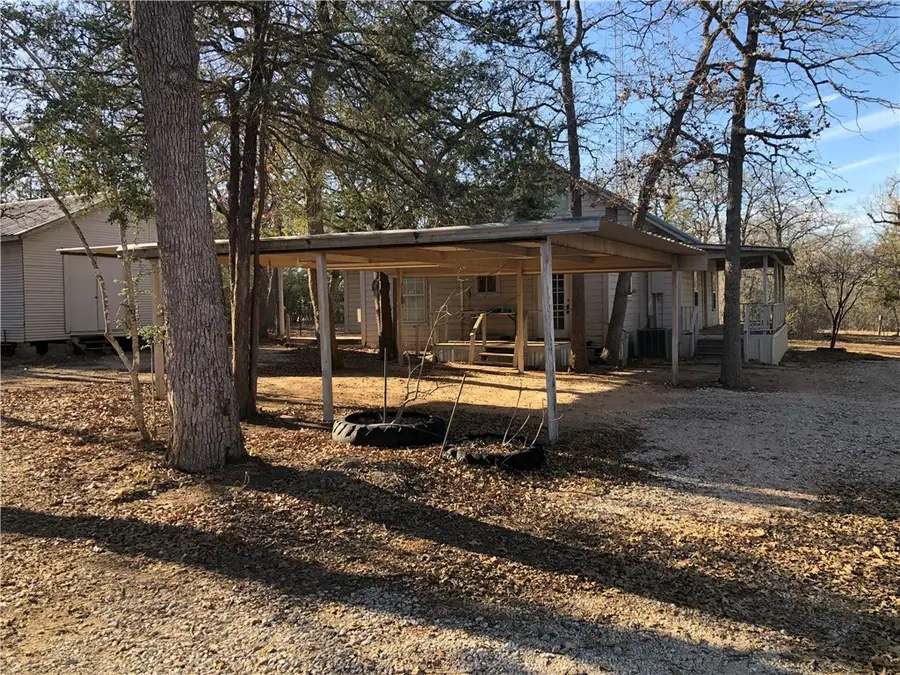 950 Deer Hill Drive, Bryan, TX 77807 - Image #2