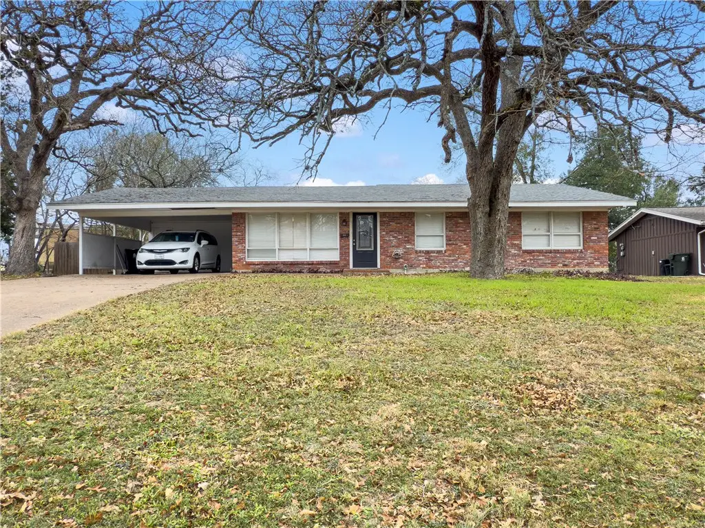 216 North Avenue W, Bryan, TX 77801 - Image #1