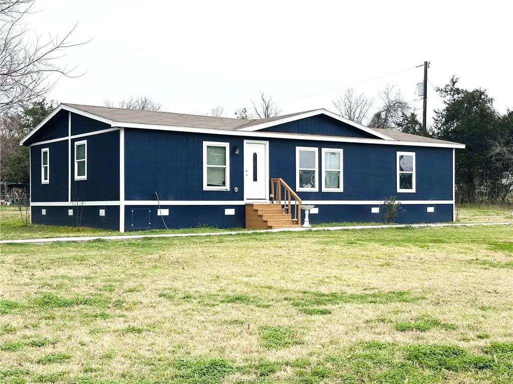 704 Riley Street, Rockdale, TX 76567 - Image #1