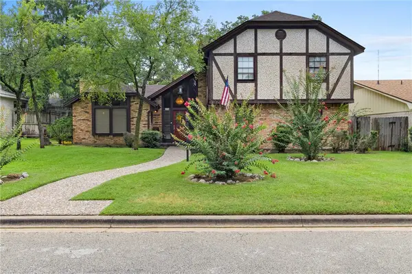 2726 Camelot Drive, Bryan, TX 77802