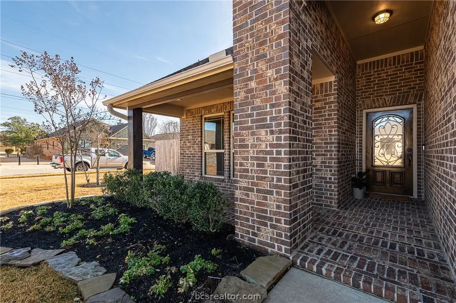 3045 Peterson Circle, Bryan, TX 77802 - Image #3