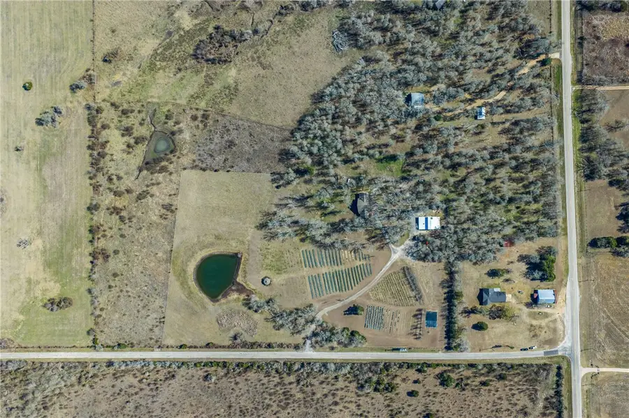 2250 Dillard Road, Brenham, TX 77833 - Image #2