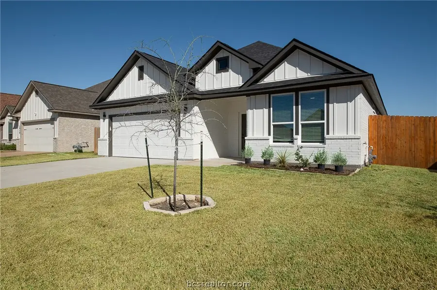 2908 Goldberg, Bryan, TX 77808 - #2