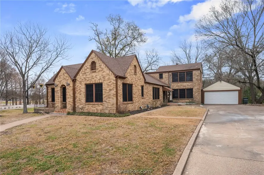 409 N Hutchins, Bryan, TX 77803 - #2