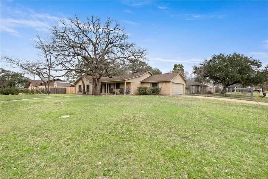2403 Briar Oaks Drive, Bryan, TX 77802 - #2