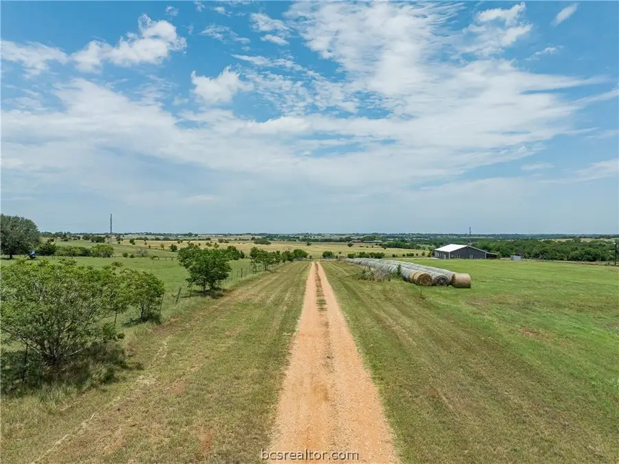 4330 Post Oak Point Road, New Ulm, TX 78950 - Image #2