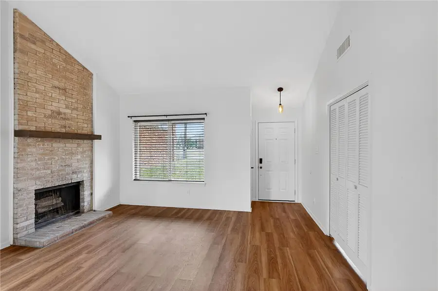 2419 Memorial Drive, Bryan, TX 77802 - #2