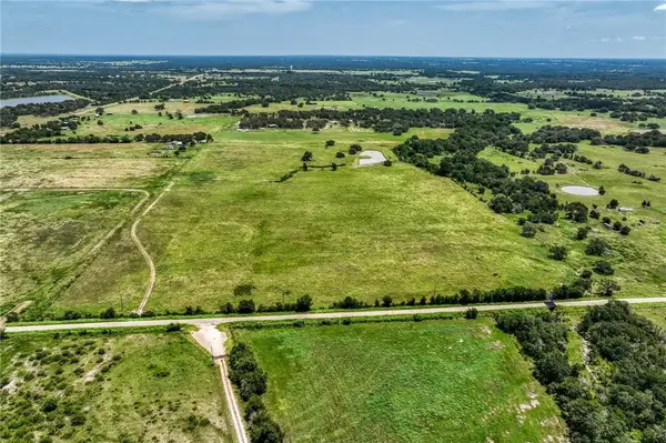 555 Albers Road, Ledbetter, TX 78946