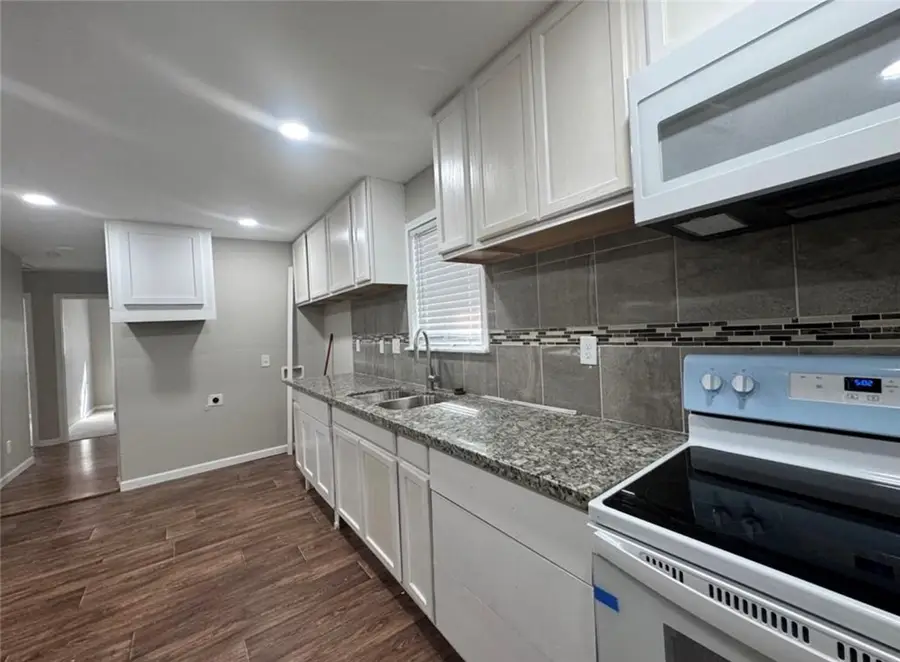 4603 Castle Avenue, Bryan, TX 77808 - #2