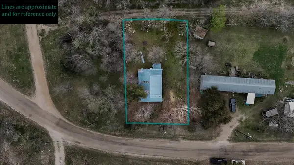 803 S Burleson Avenue, Cameron, TX 76520