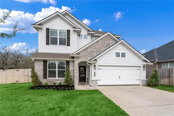 3027 Wolfpack Loop, Bryan, TX 77808