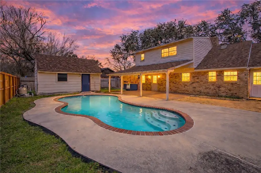 903 Horlock, Navasota, TX 77868 - #2