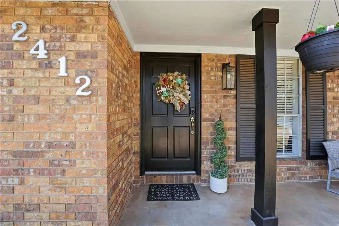 2412 Airline, Brenham, TX 77833 - #1