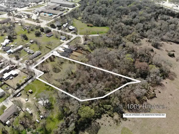 1001 Hunters Lane, Bryan, TX 77803