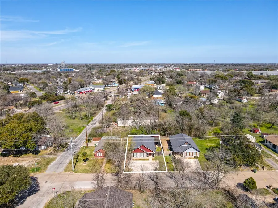 614 W 16th, Bryan, TX 77803 - #2
