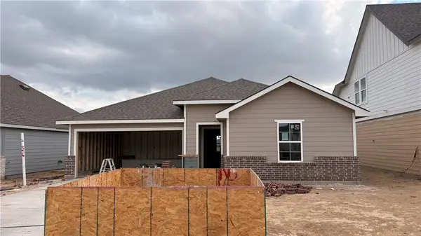 2226 Jeter Dr, Bryan, TX 77803