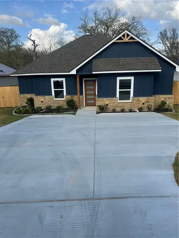 1614 Robeson Street, Bryan, TX 77803