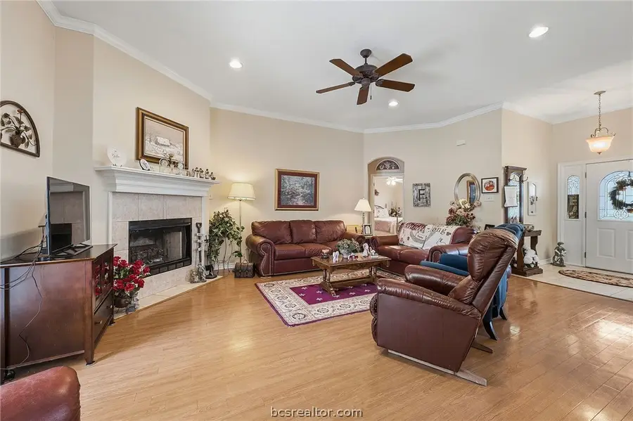 1449 Wylie Lane, Franklin, TX 77856 - #3