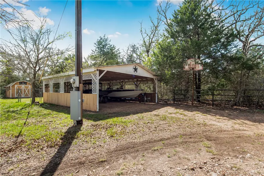 376 Loganberry Road, Somerville, TX 77879 - #2