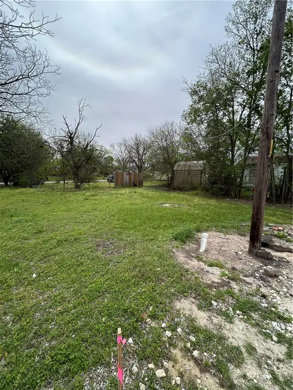 919 N Preston Avenue, Bryan, TX 77803