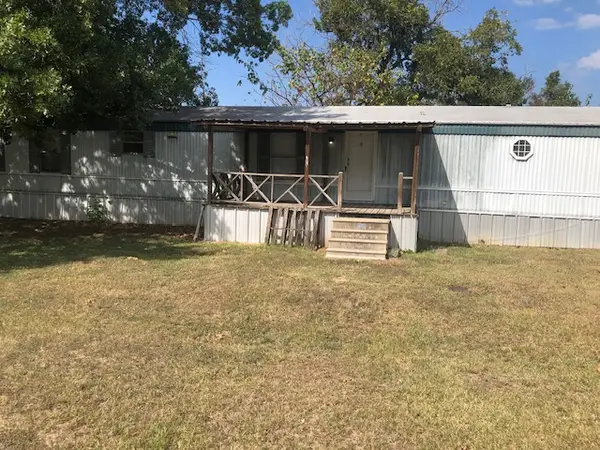 302 N Burnet Street N, Bremond, TX 77856