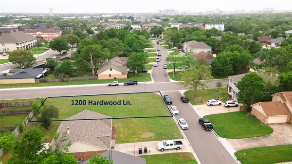 1200 Hardwood Lane, College Station, TX 77840