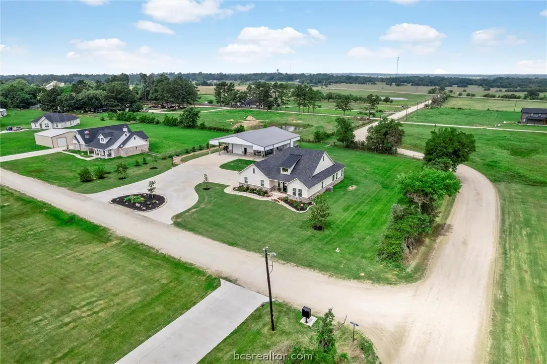 914 Axis Lane, Franklin, TX 77856 - #1