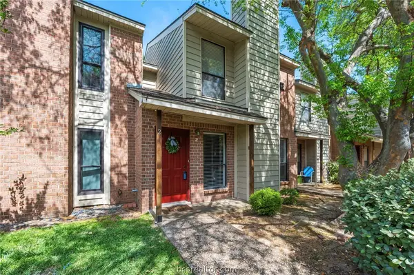 1904 Dartmouth #E-2, College Station, TX 77840