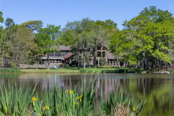 3702 County Road 151, Bedias, TX 77831