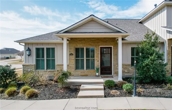 2816 Maroon Court, Bryan, TX 77807