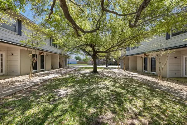 1407 Airline Drive #B, College Station, TX 77845